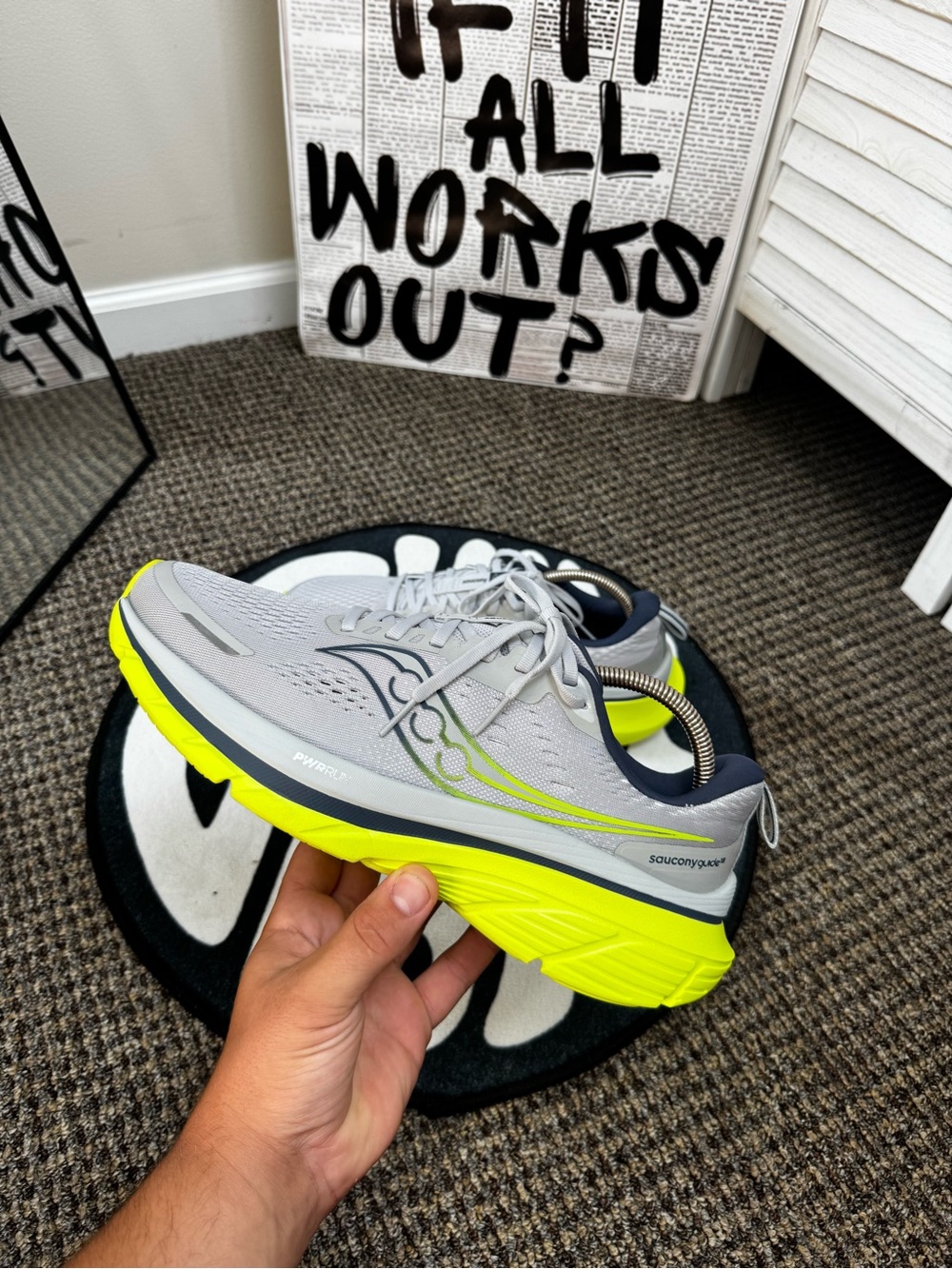 Saucony Guide 15 Running Shoes Gray Neon Yellow Men’s US 10.5 EU 44.5